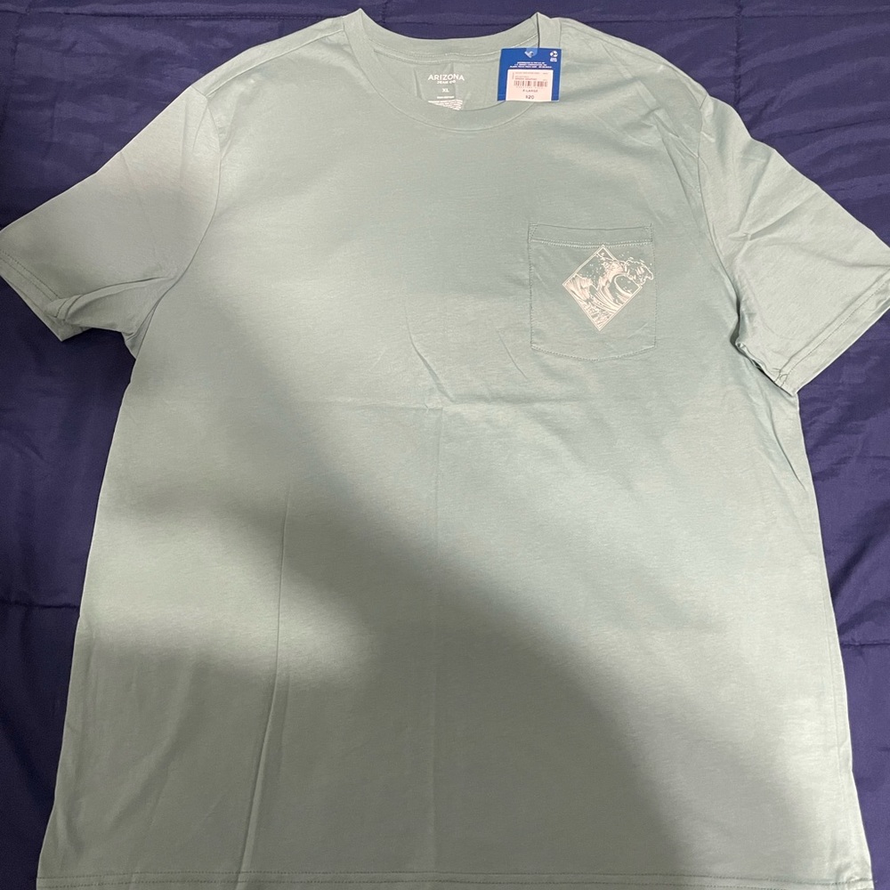 Arizona brand men’s graphic tshirt pocket tee size XL